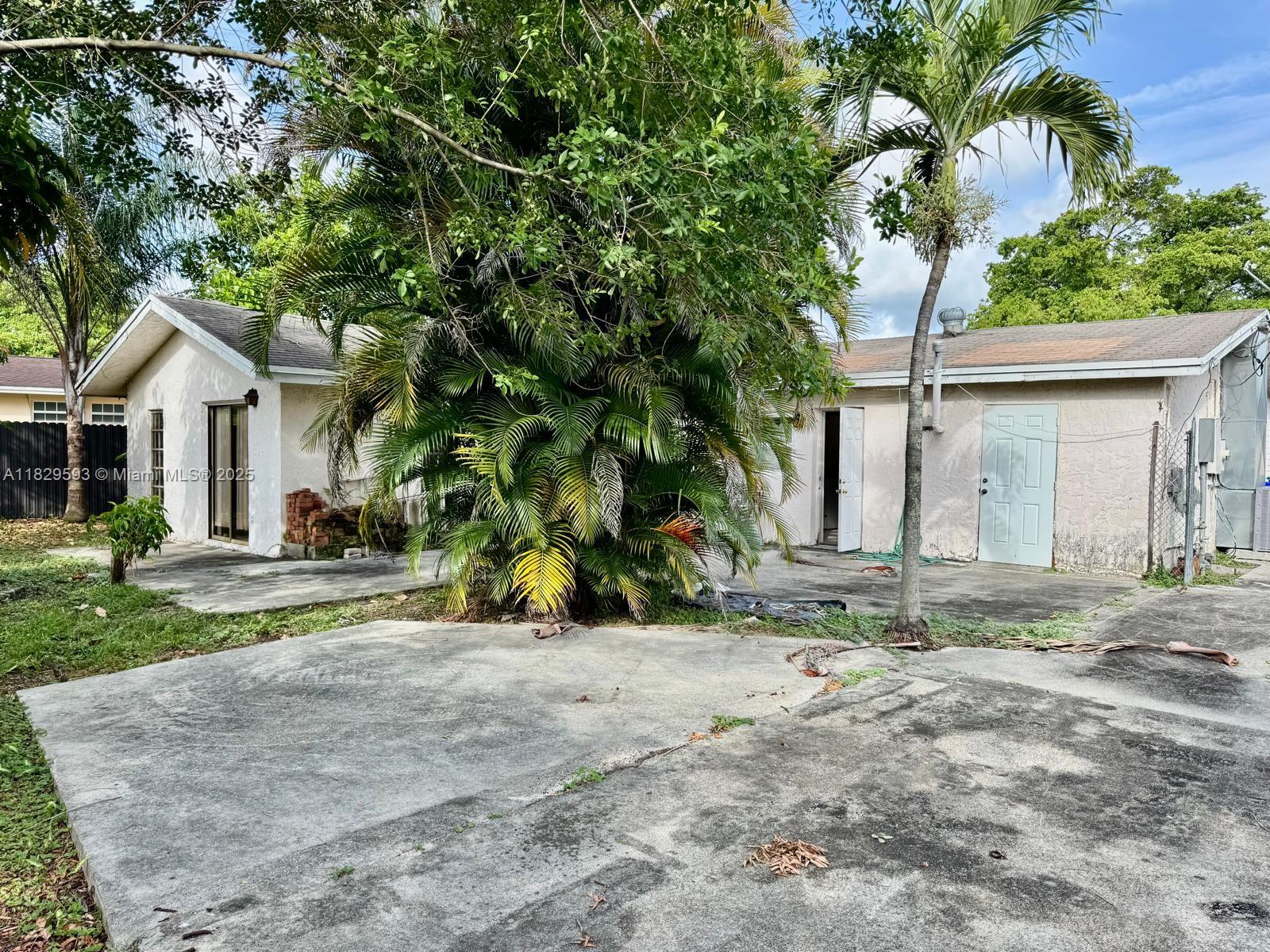 1484 SW 47th Ter