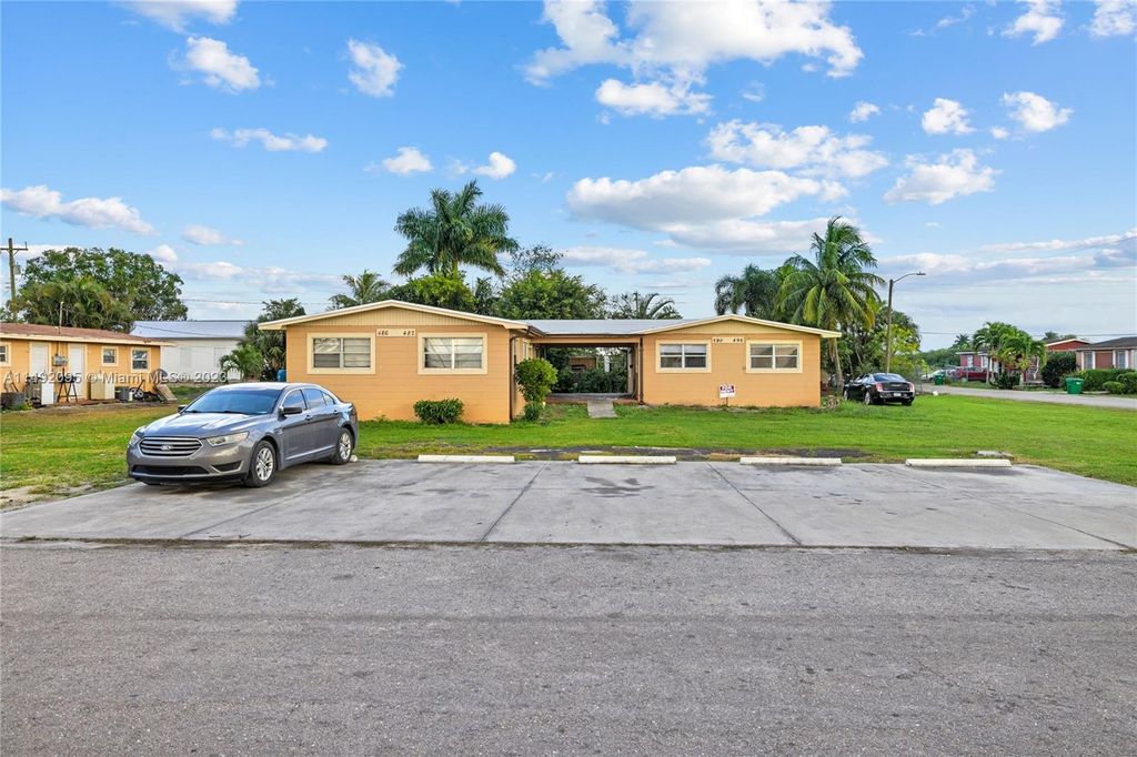 Photo of 482 Cypress Ave, Pahokee, FL 33476 (MLS # A11492095)