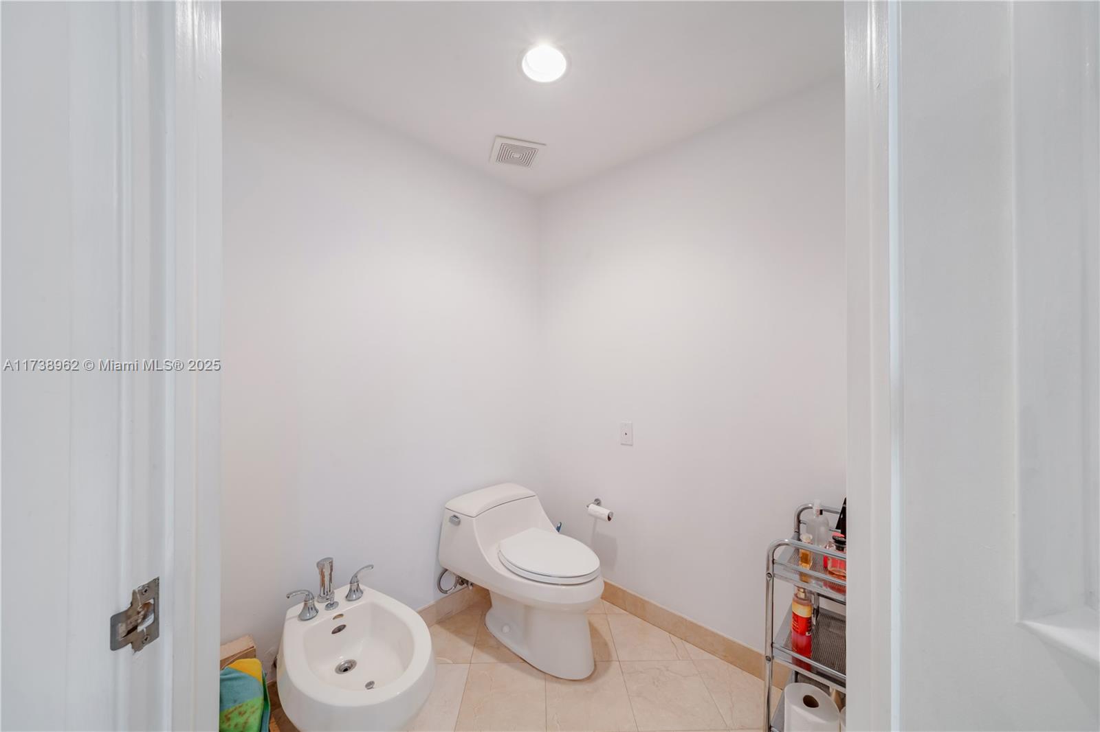LAKE TOWER CONDO - Residential