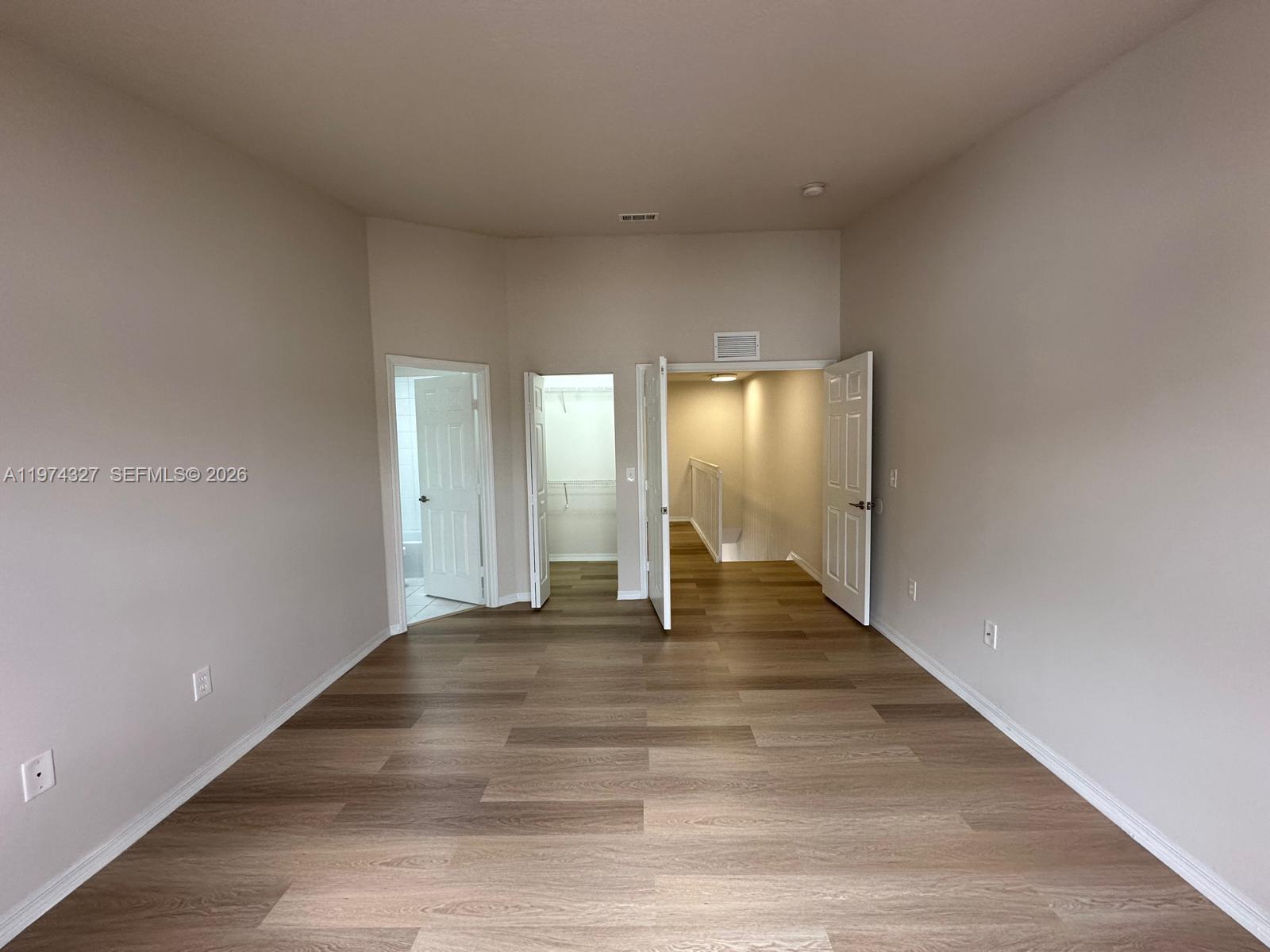 TOWNGATE CONDO SEVEN - Residential