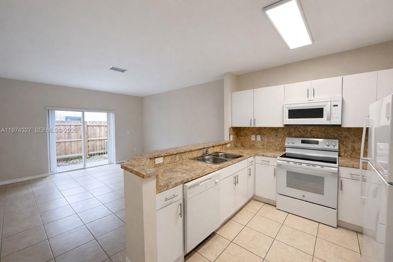 TOWNGATE CONDO SEVEN - Residential