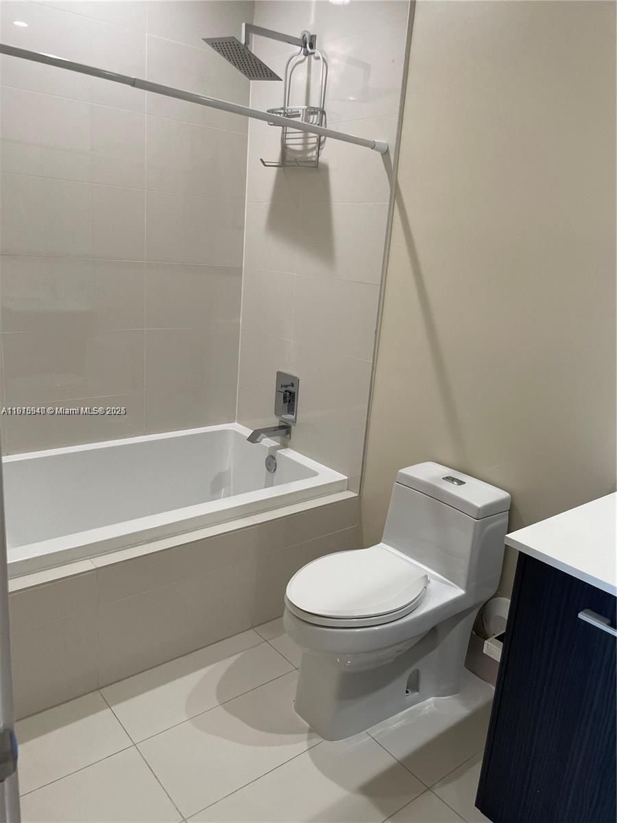 BRICKELL HEIGHTS WEST CON - Residential Lease