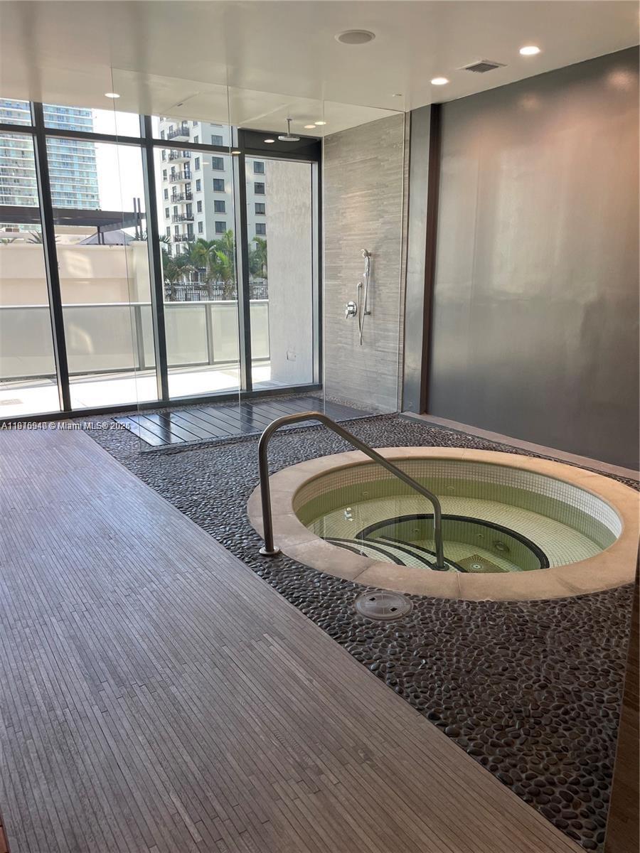 BRICKELL HEIGHTS WEST CON - Residential Lease