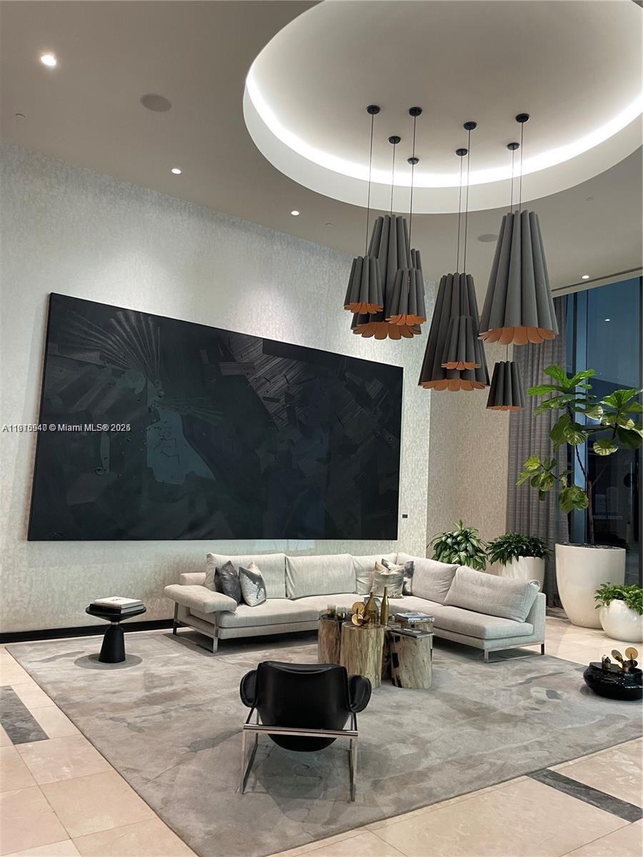 BRICKELL HEIGHTS WEST CON - Residential Lease