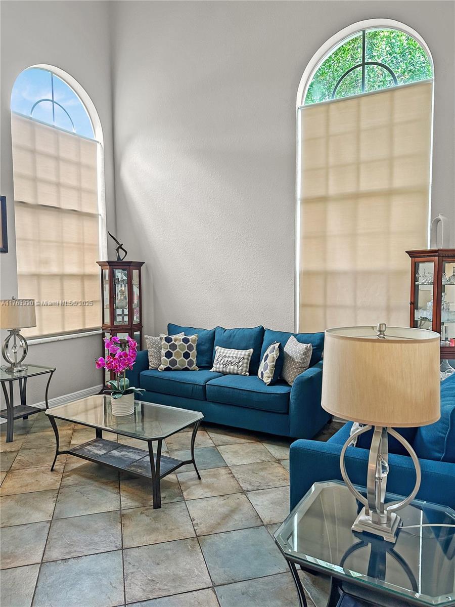 MADISON GREEN 1 PAR B - Residential