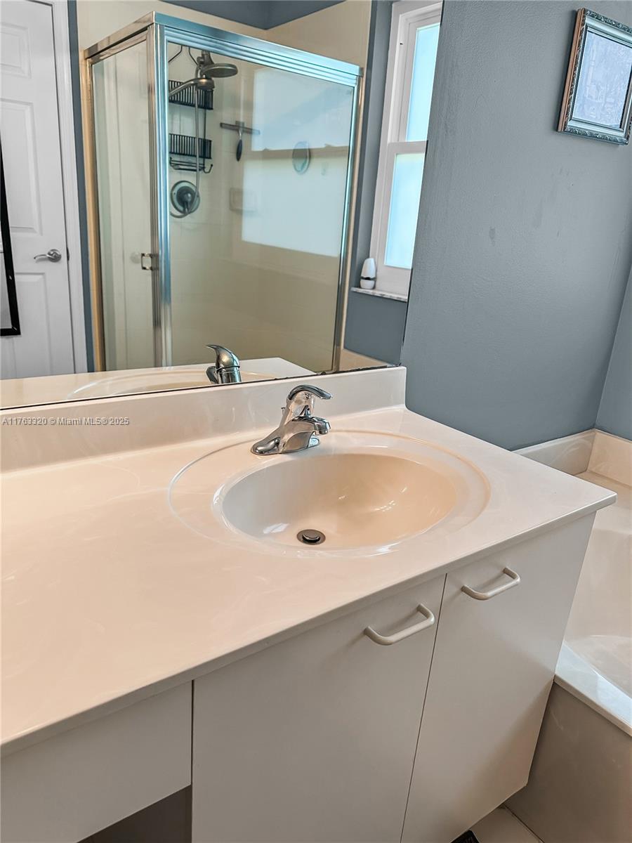 MADISON GREEN 1 PAR B - Residential