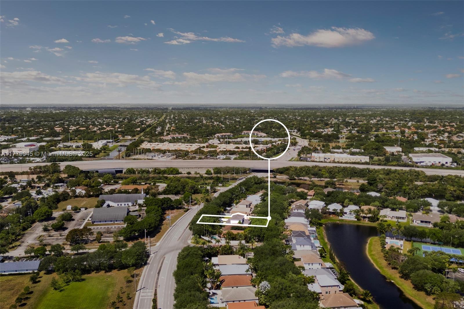 DELRAY LAKES - Residential