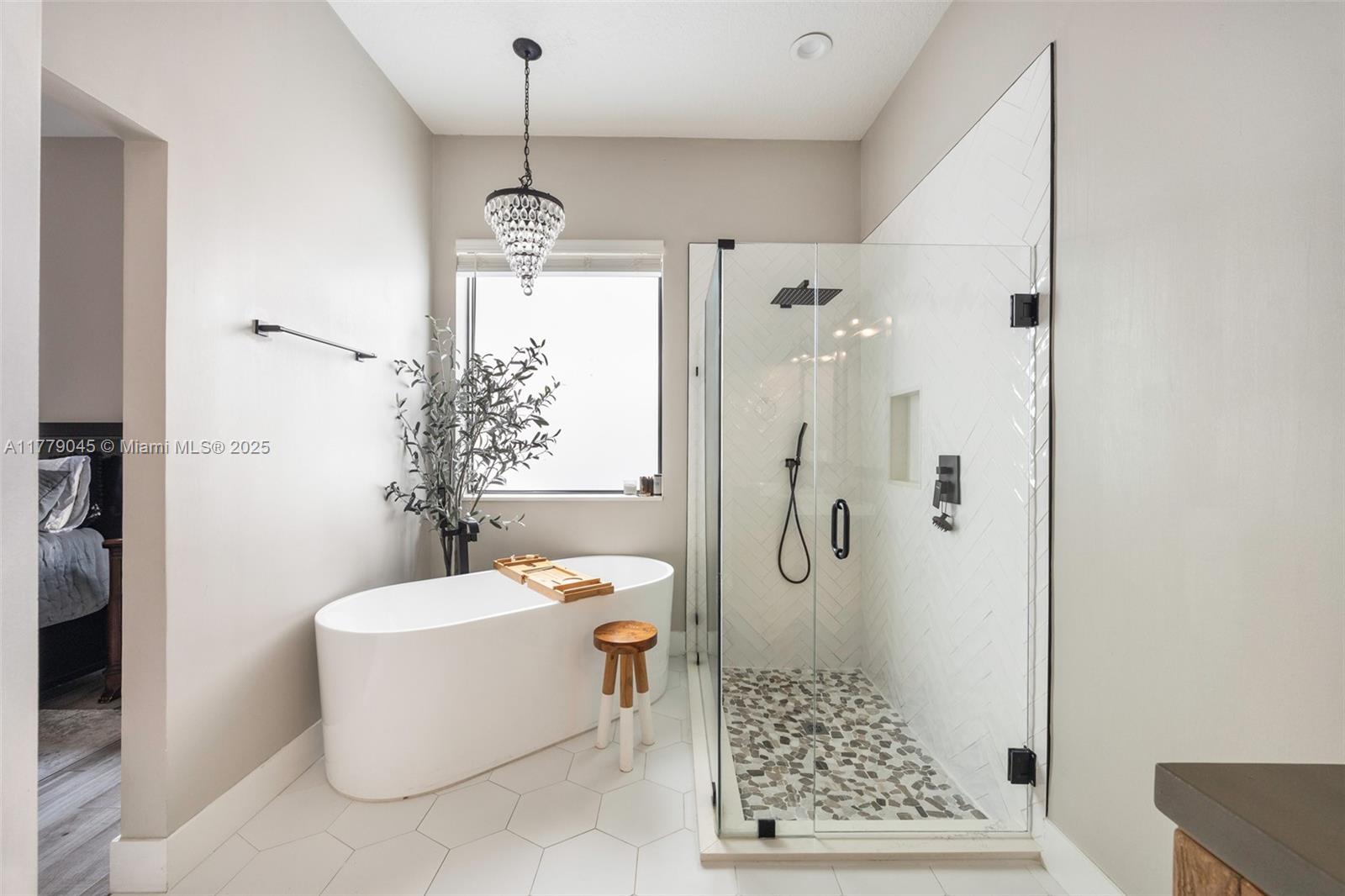DELRAY LAKES - Residential