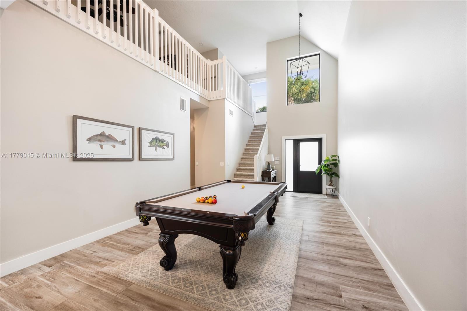 DELRAY LAKES - Residential