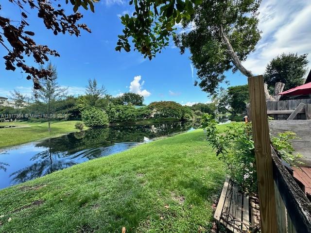 VILLAGE TOWNHOUSES - Residential Lease