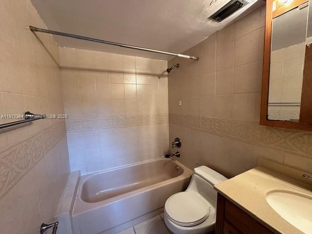 VILLAGE TOWNHOUSES - Residential Lease