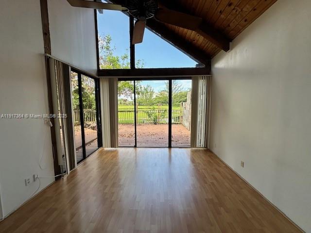 VILLAGE TOWNHOUSES - Residential Lease