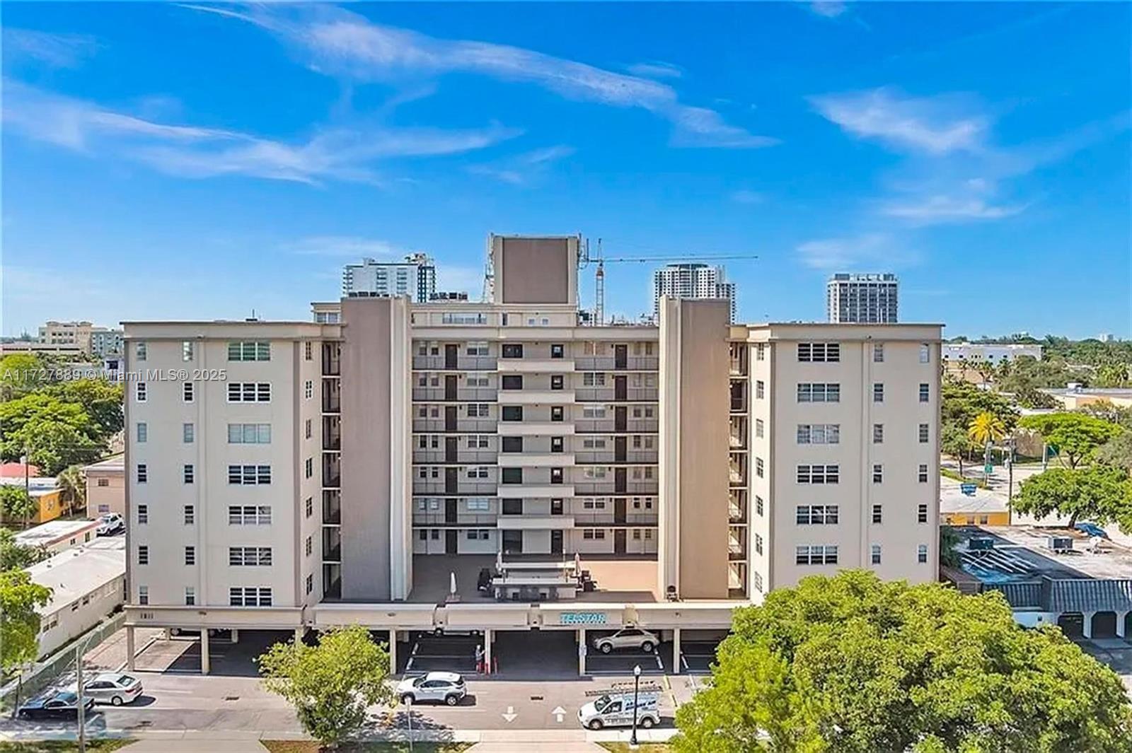 Property for Sale at 1811 Jefferson St 606, Hollywood, Broward County, Florida - Bedrooms: 1 
Bathrooms: 2  - $195,000