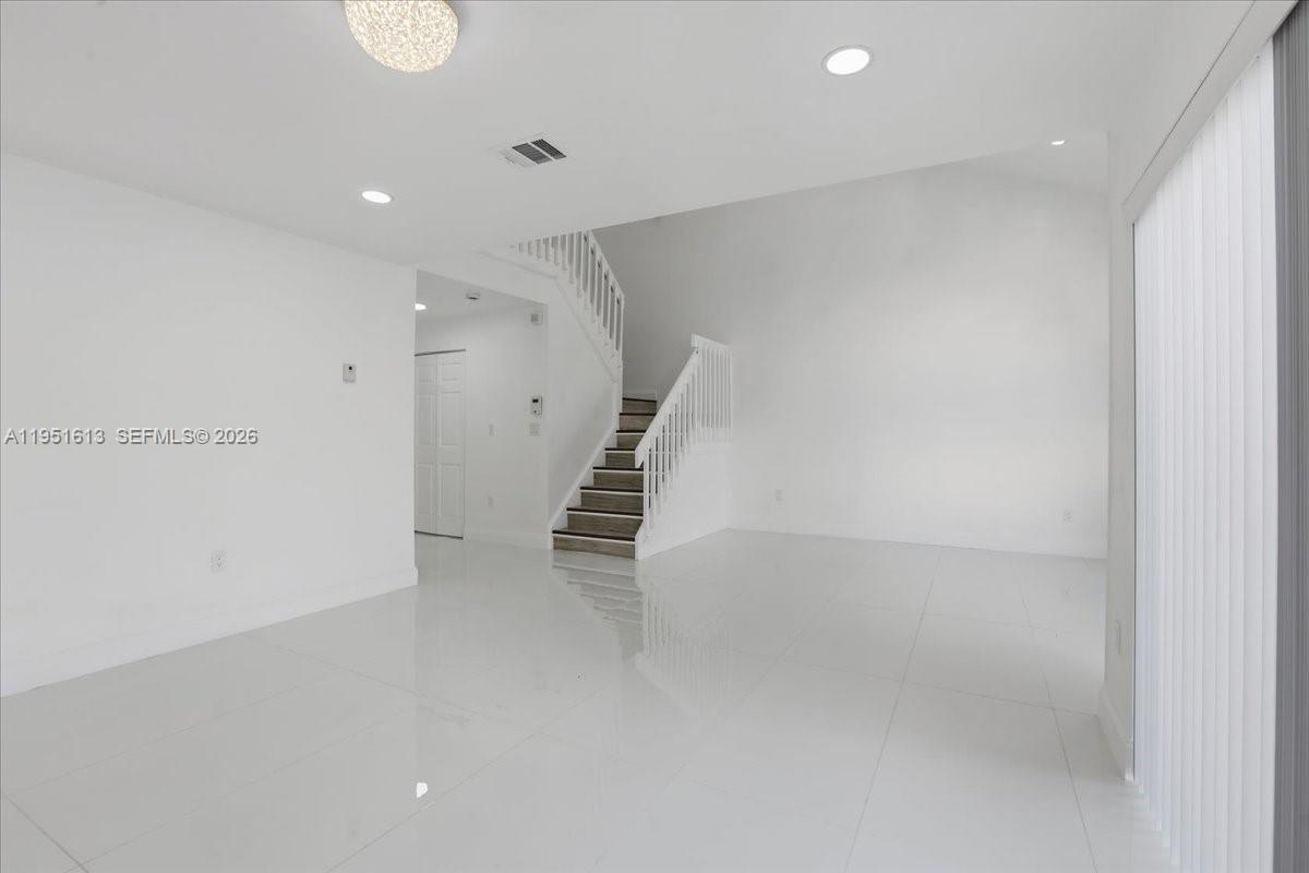 SAVANNAH PLAT 1 - Residential