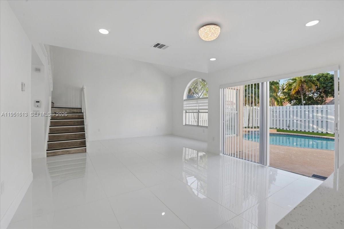 SAVANNAH PLAT 1 - Residential