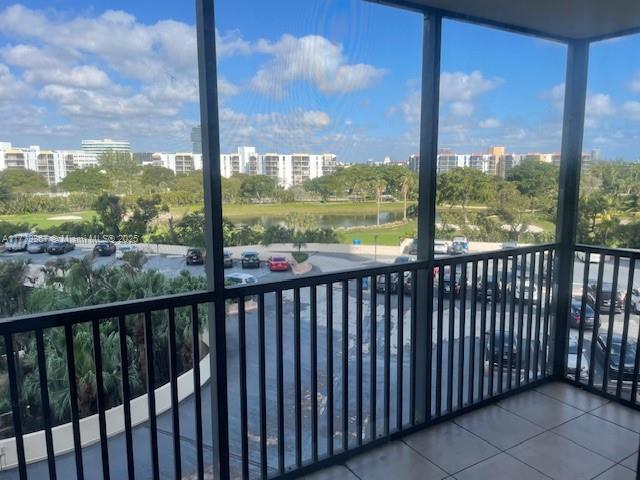Rental Property at 20301 W Country Club Dr 621, Aventura, Miami-Dade County, Florida - Bedrooms: 1 
Bathrooms: 2  - $2,000 MO.