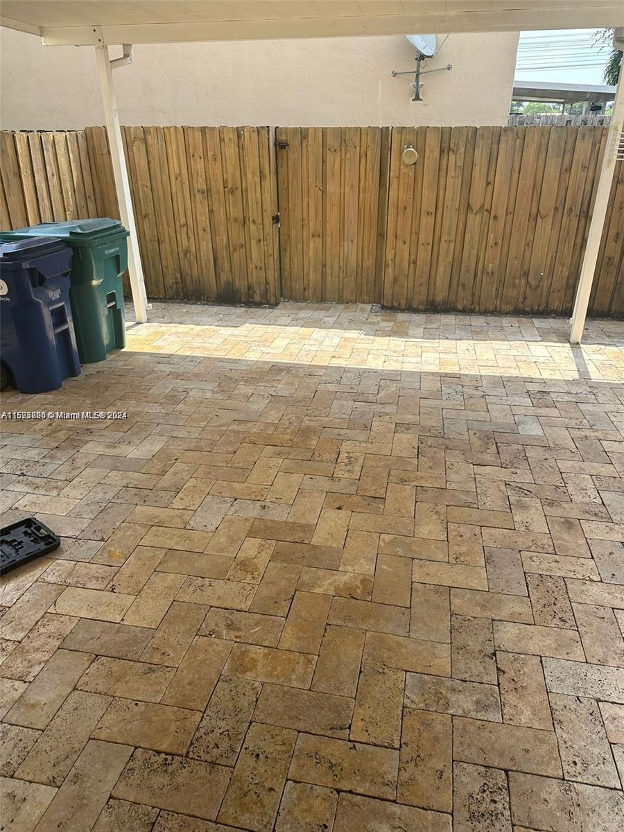 Photo 4 of 17 of 17769 SW 139th Ct 0 townhome