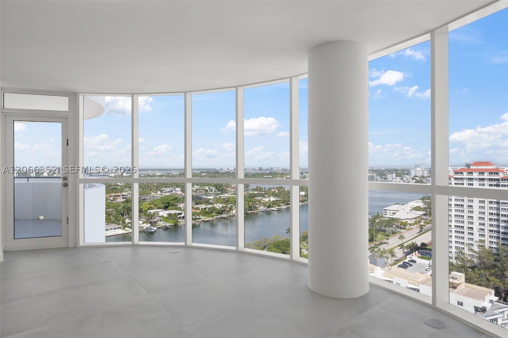 6301 Collins Ave 2307