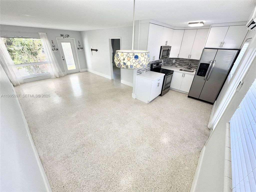 Photo of 1601 SE 15 #1B, Fort Lauderdale, FL 33316 (MLS # A11995097)