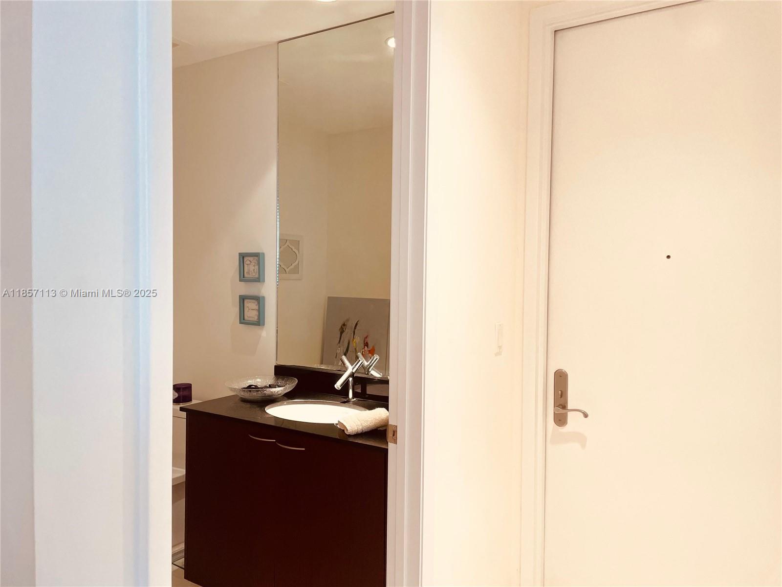 TDR TOWER I CONDO - Residential Lease