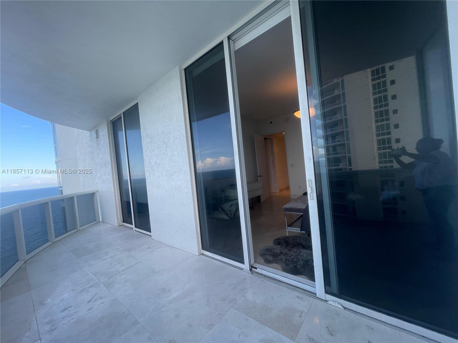 TDR TOWER I CONDO - Residential Lease