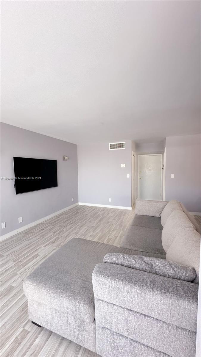 Charming 1 bedroom apartment in the heart of Sunny Isles Beach! Nestled in the best location, just few minutes walking to the beach. Trendy supermarkets and restaurants in the shopping center near by.
Apartment was totally renovated in 2016, new AC unit was installed in 2020.
2 closets available with plenty of space for storage, also one spacious storage unit available in the common laundry room.
Laminate floors throughout the unit and tile floors in the kitchen and bathrooms. Open floor kitchen makes the unit modern looking. Quartz counter on the kitchen cabins, dishwasher and microwave installed.
High opened ceilings in the bathrooms, marble mosaic tile floor in the shower with mounted ceiling shower head.
Wall mounted TVs in both living room and bedroom.