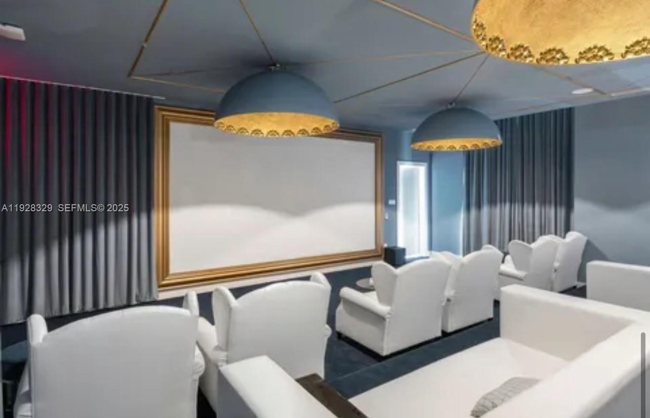 METROPICA NORTH TOWER ONE - Residential