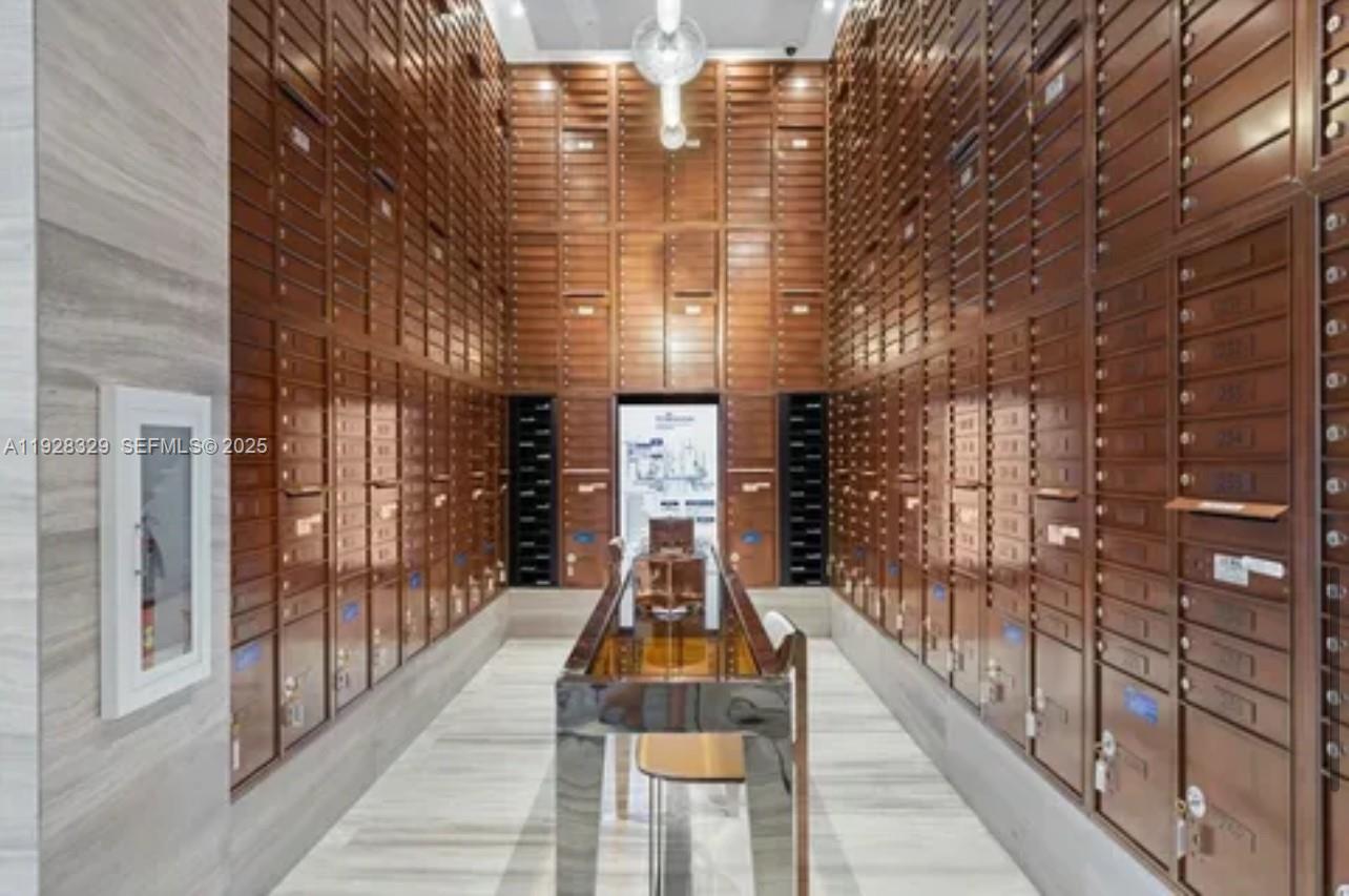 METROPICA NORTH TOWER ONE - Residential