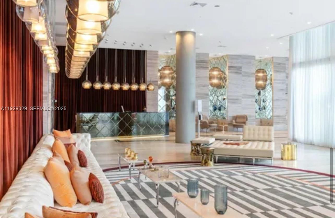 METROPICA NORTH TOWER ONE - Residential