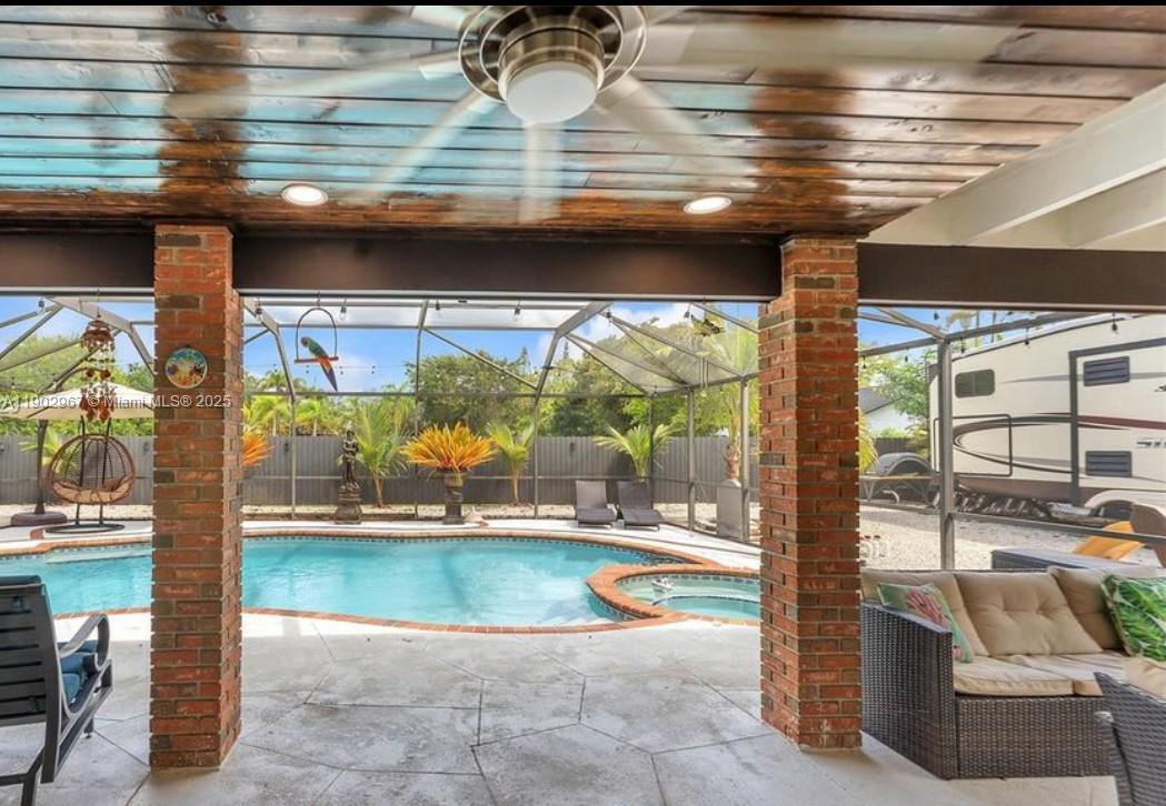 THE REDLANDS SEC 1 - Residential