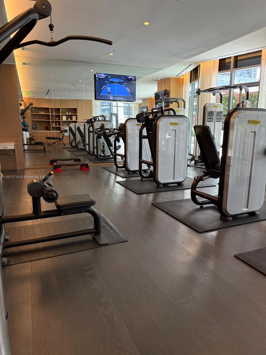 801 SMA RESIDENCES CONDO - Residential