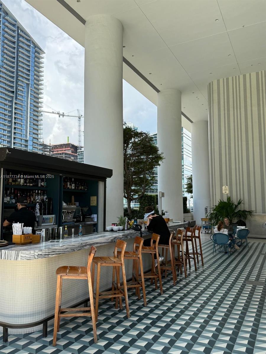 801 SMA RESIDENCES CONDO - Residential