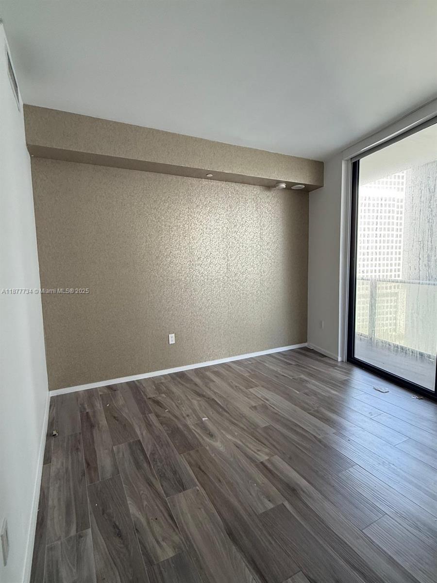 801 SMA RESIDENCES CONDO - Residential