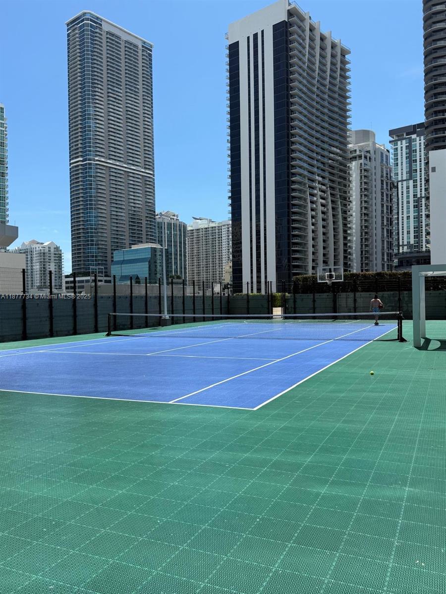 801 SMA RESIDENCES CONDO - Residential