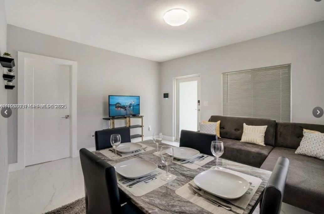 BISCAYNE SHORES CORR PLAT - Residential Lease