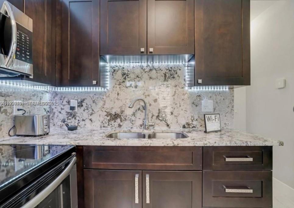 BISCAYNE SHORES CORR PLAT - Residential Lease