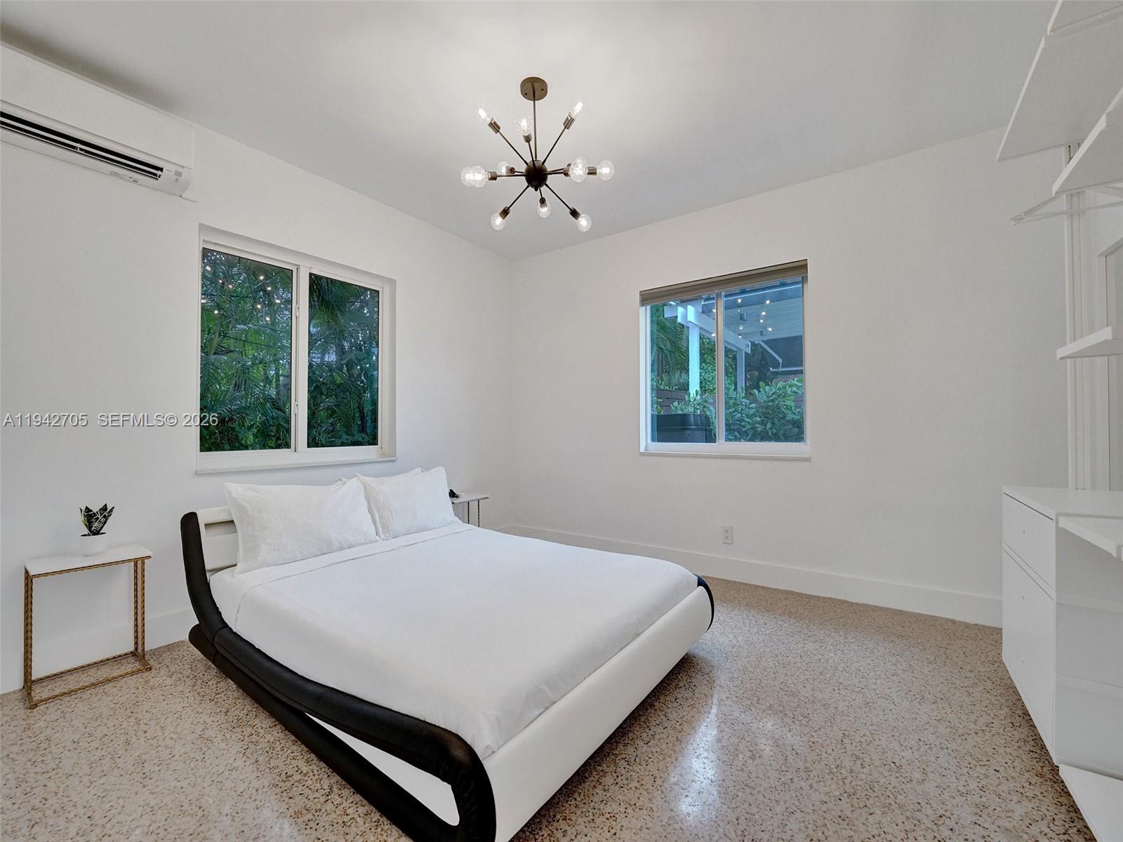 LAUDERDALE GROVES AMEN PL - Residential