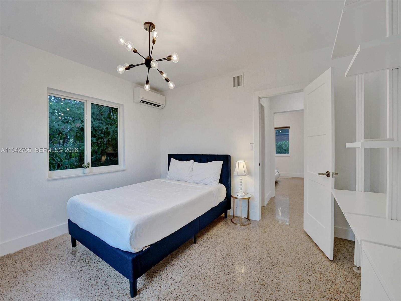 LAUDERDALE GROVES AMEN PL - Residential