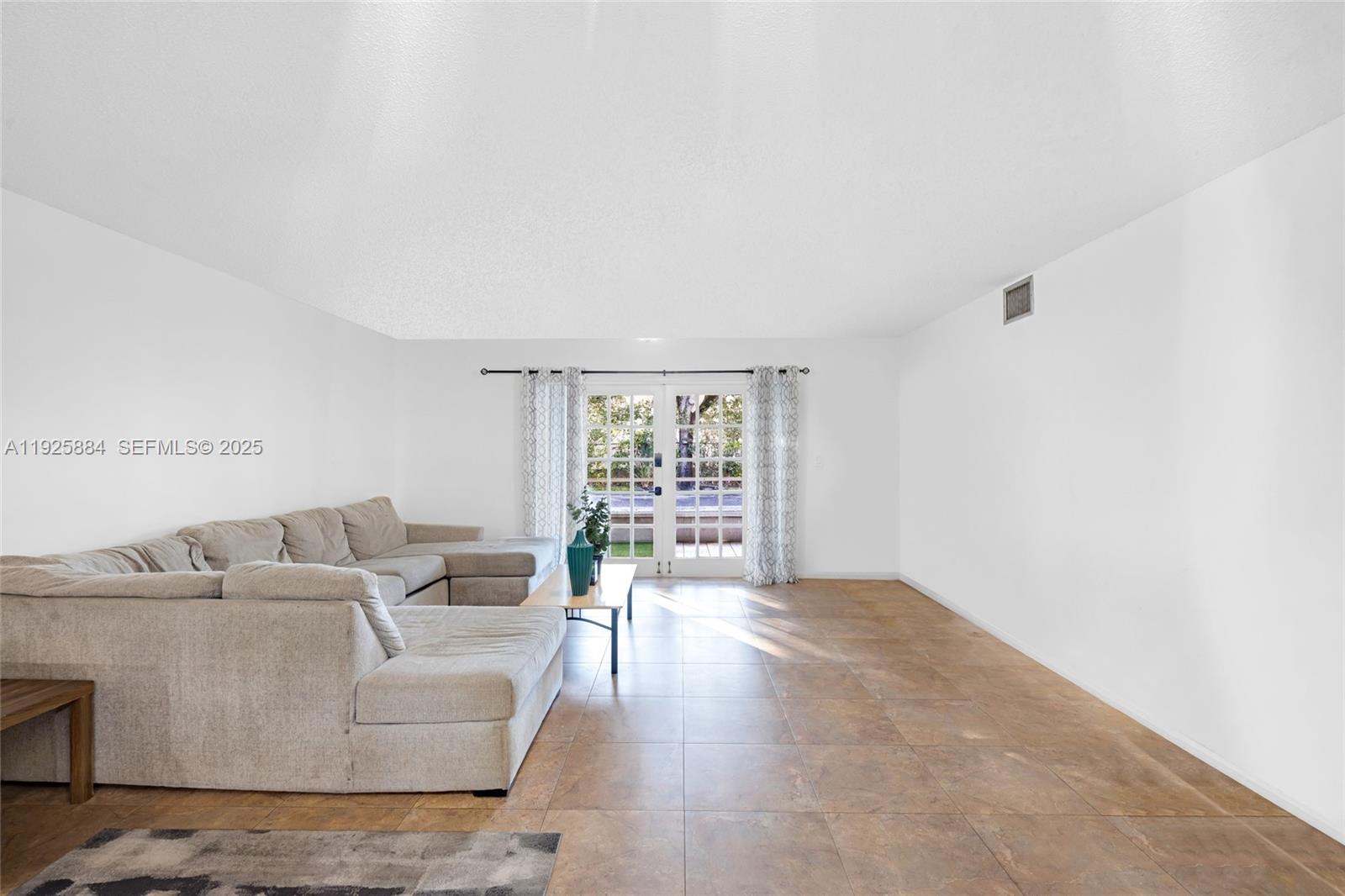 OAK PATHS CONDO - Residential