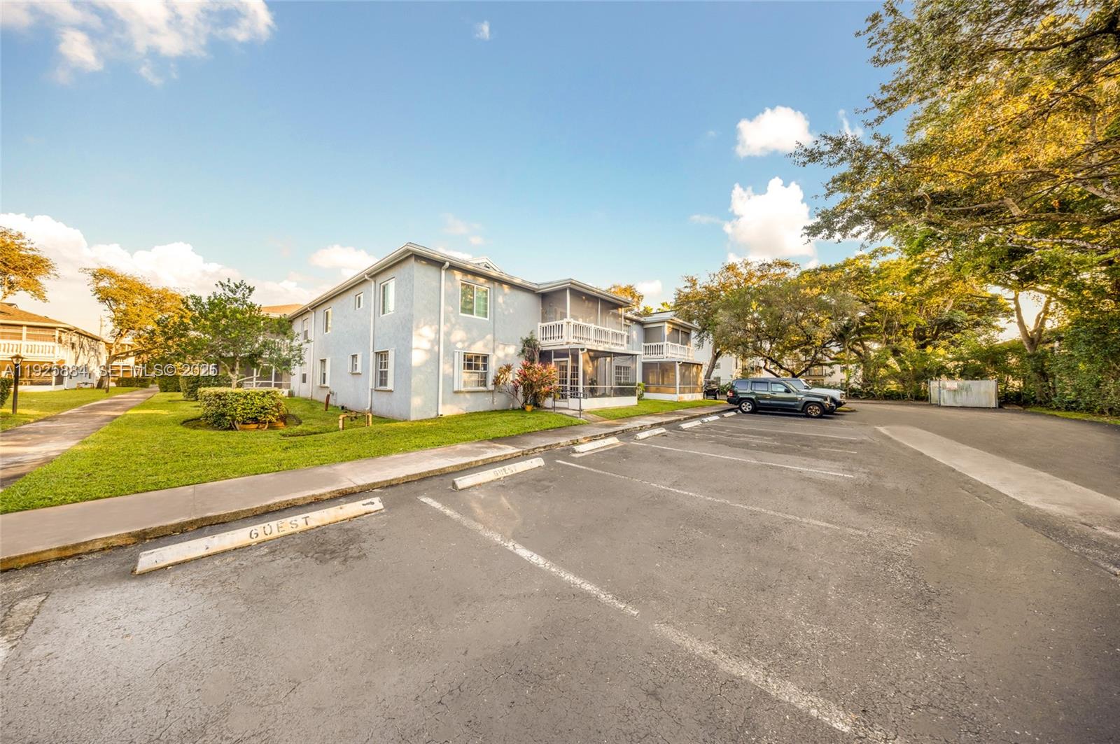 OAK PATHS CONDO - Residential