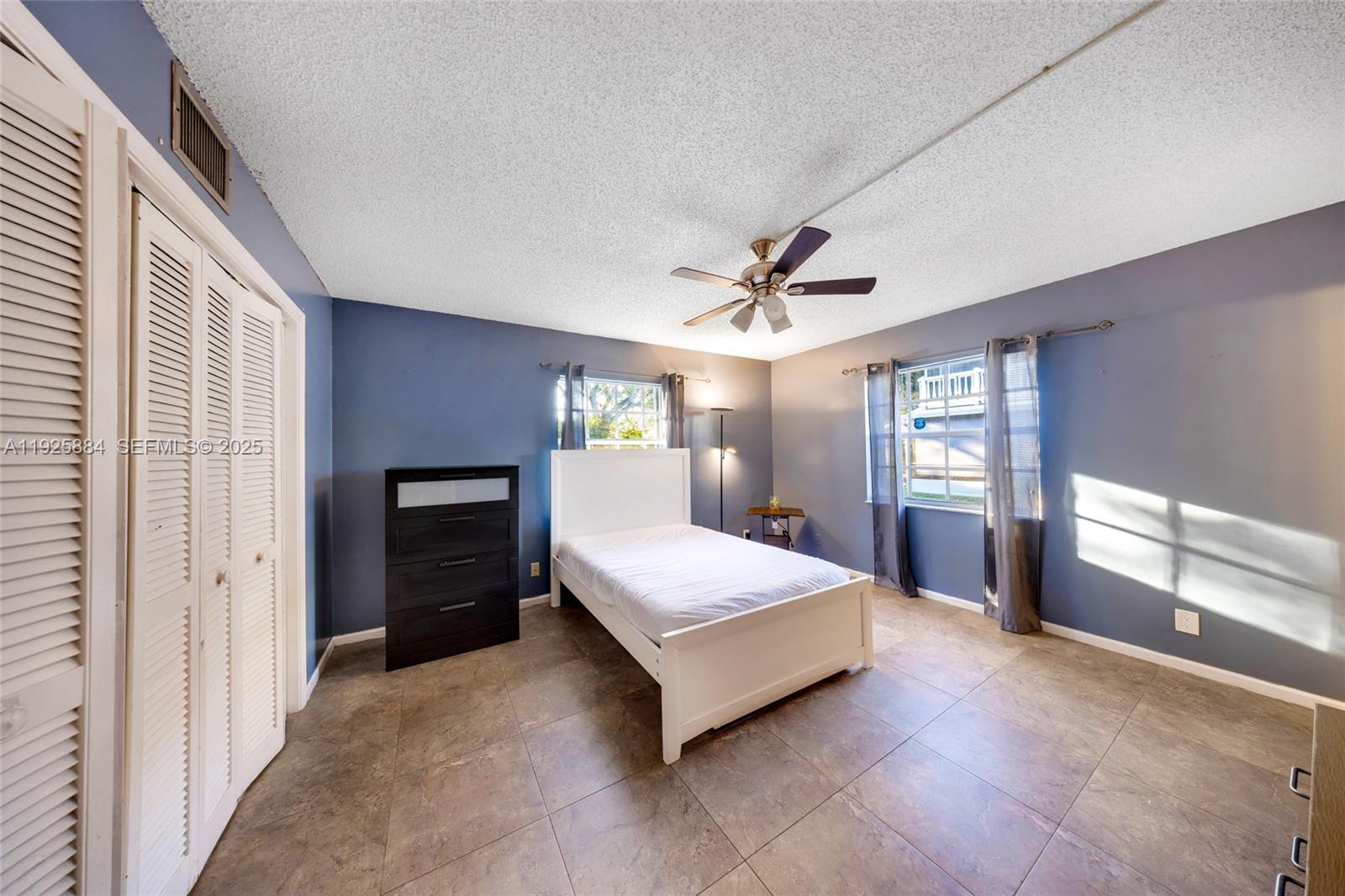 OAK PATHS CONDO - Residential