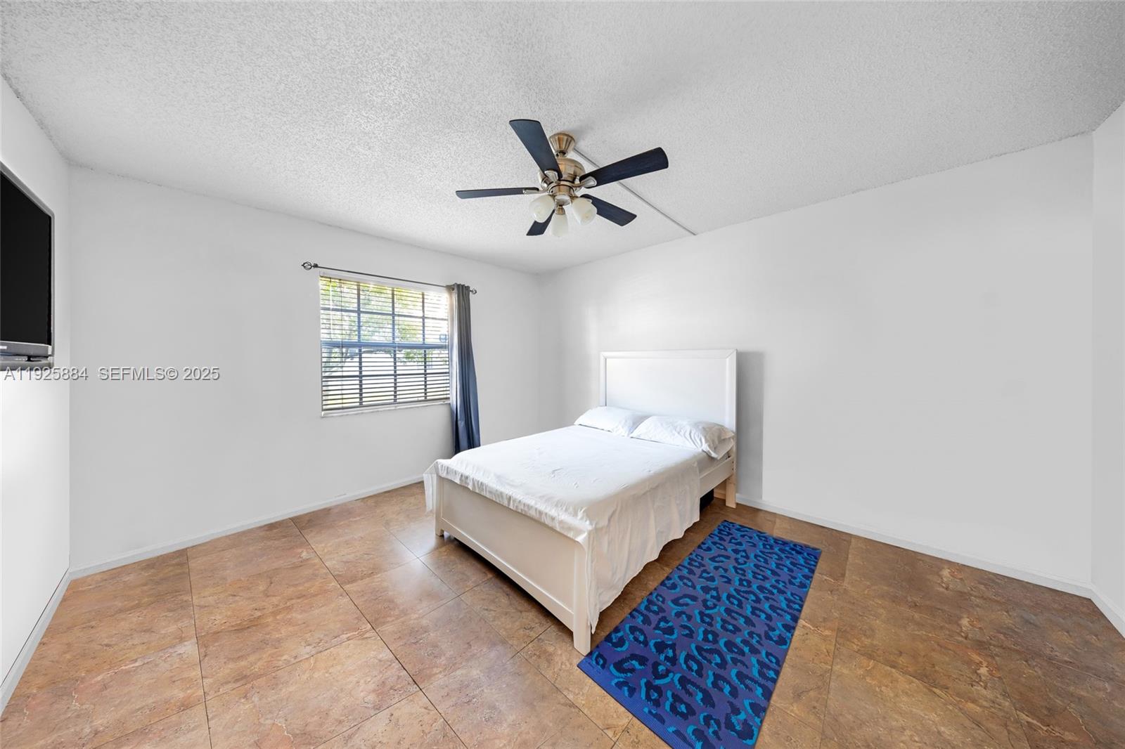 OAK PATHS CONDO - Residential