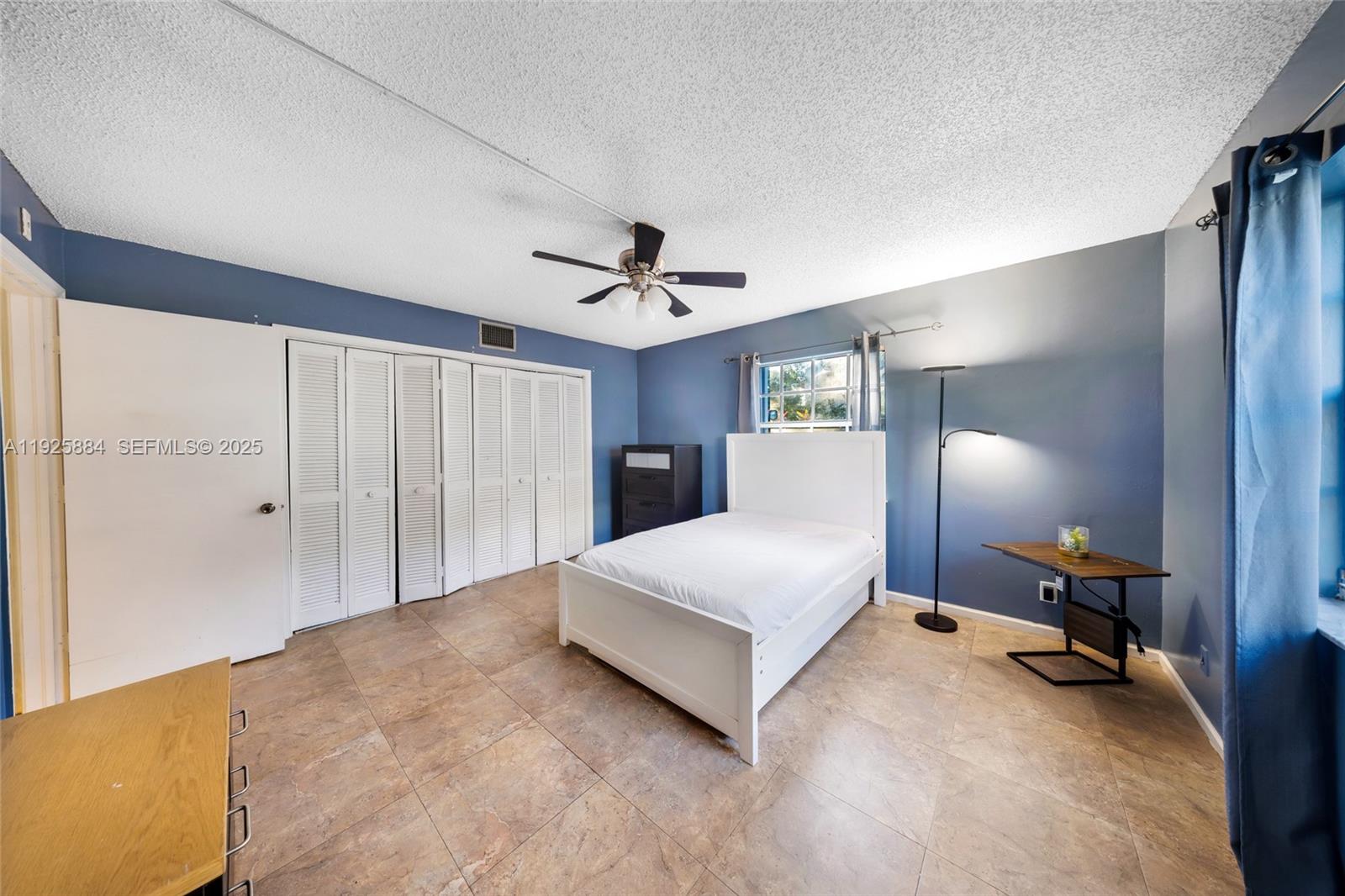 OAK PATHS CONDO - Residential