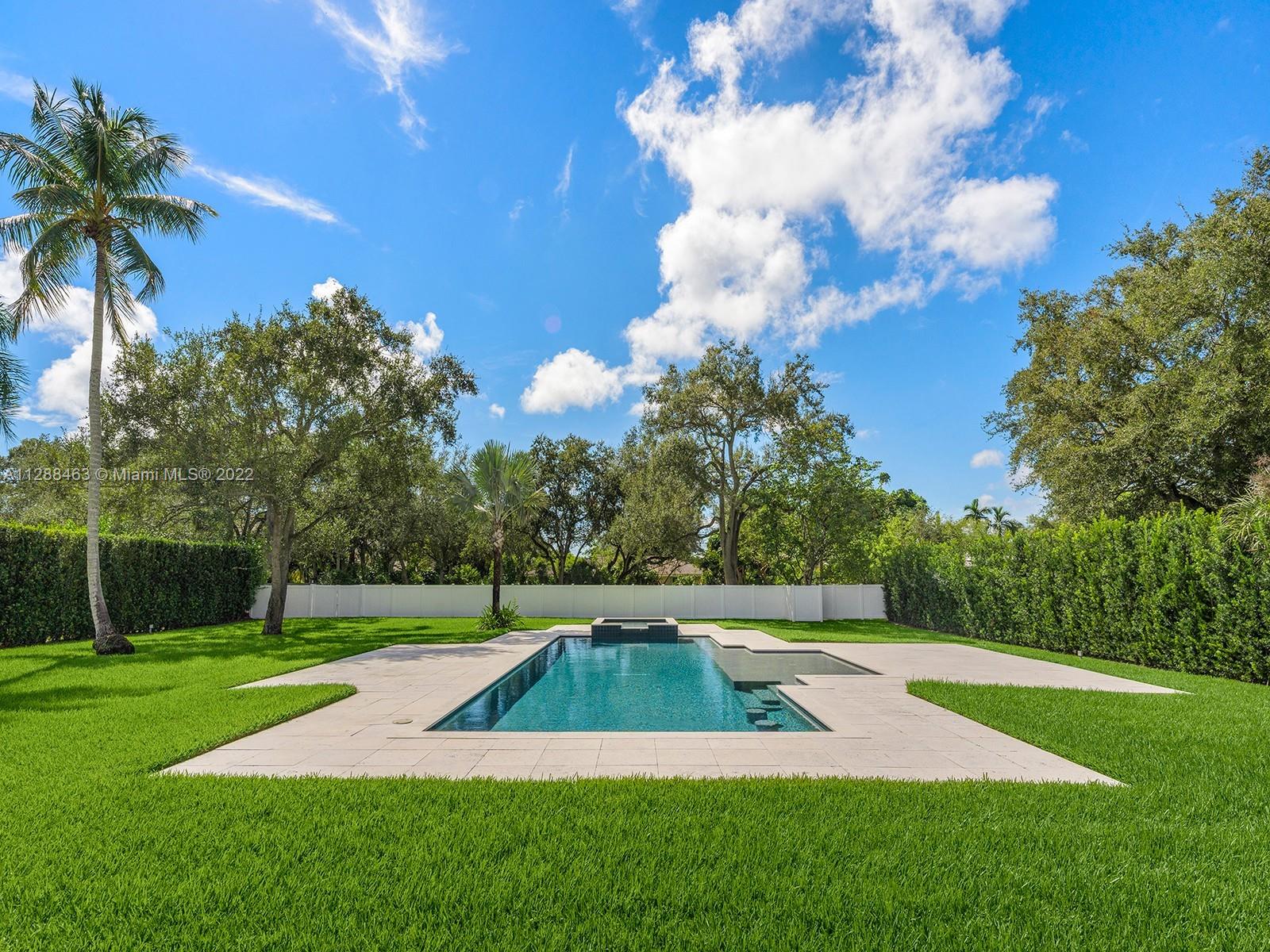 JUNELAND - Residential