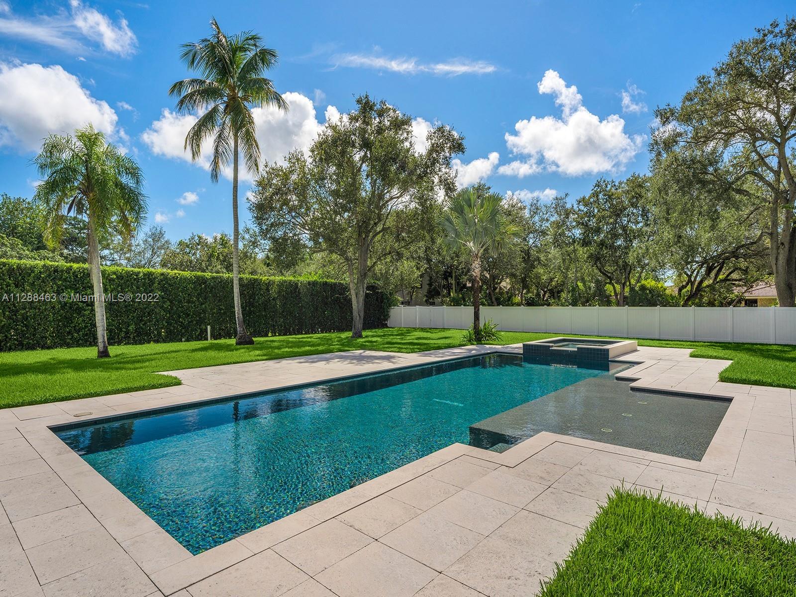 JUNELAND - Residential