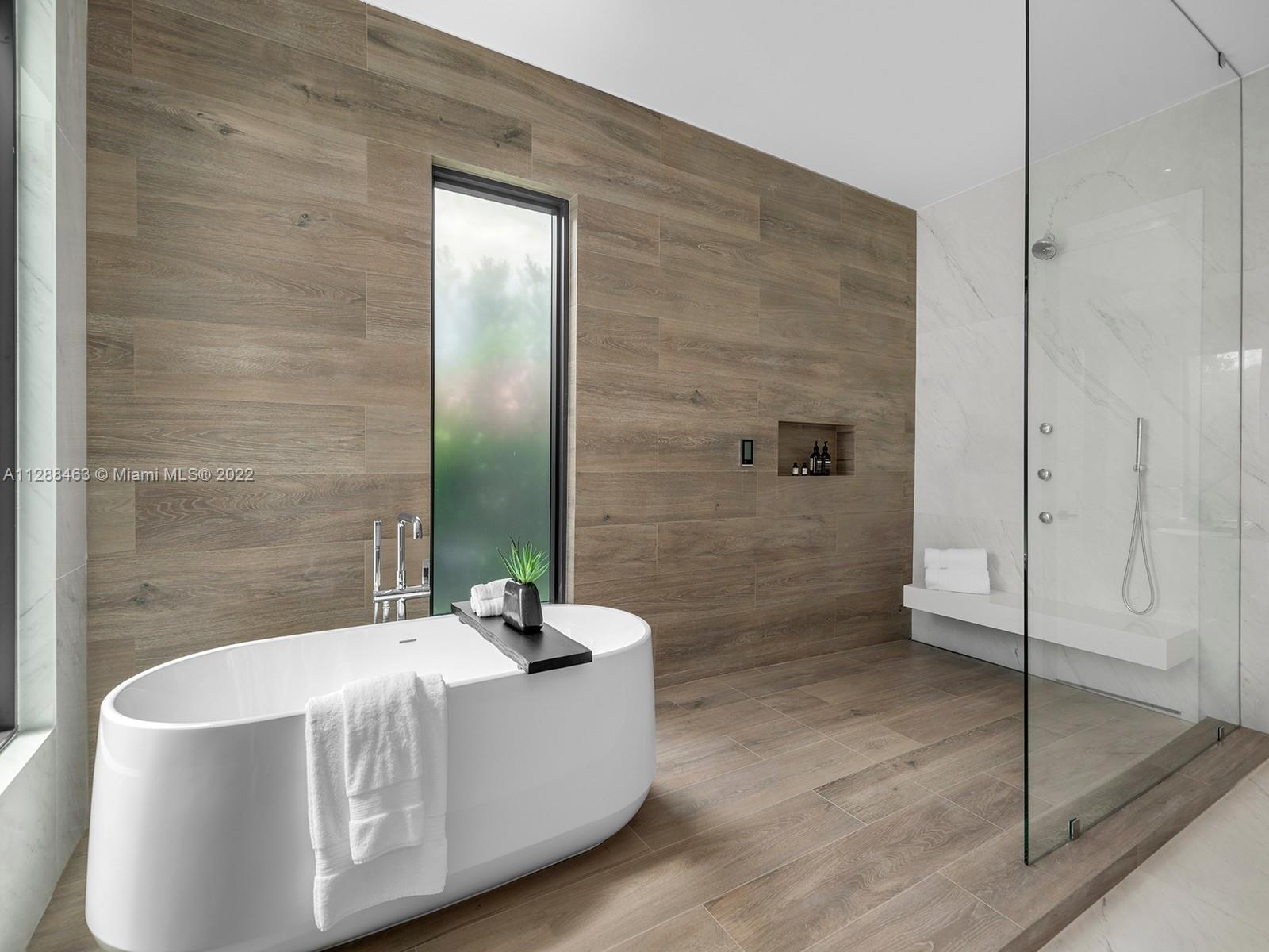 JUNELAND - Residential