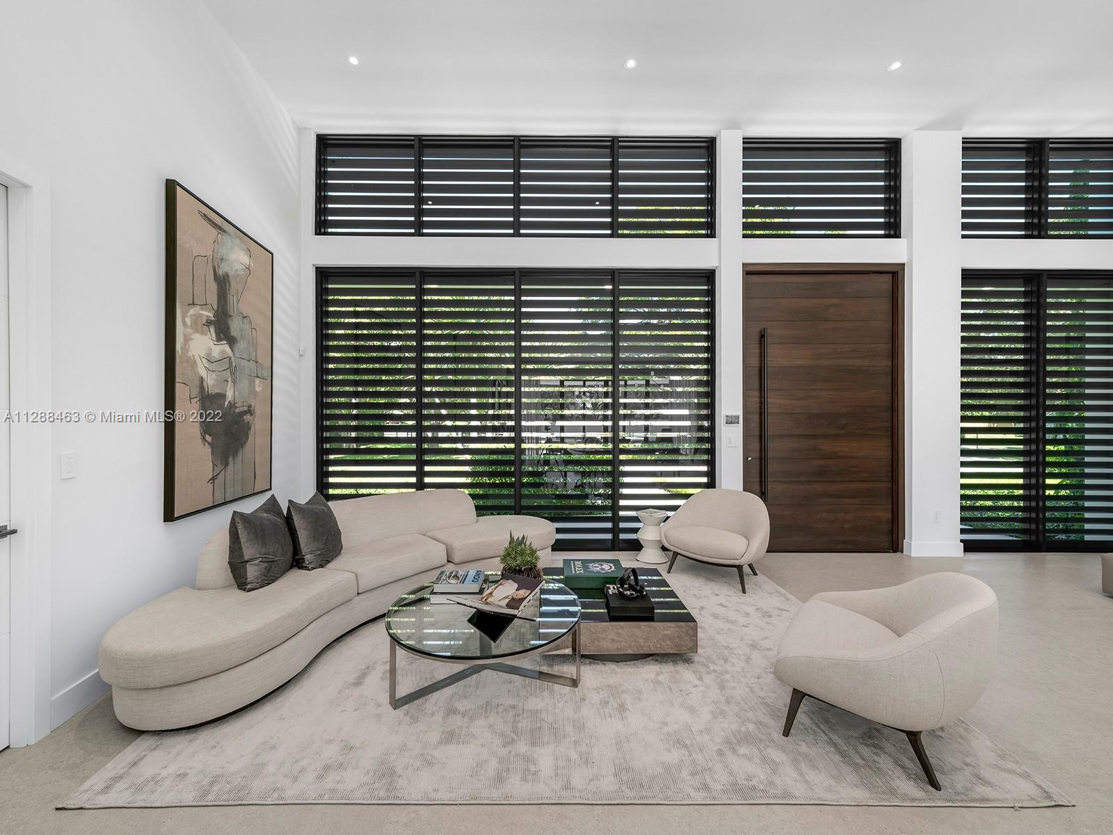 JUNELAND - Residential