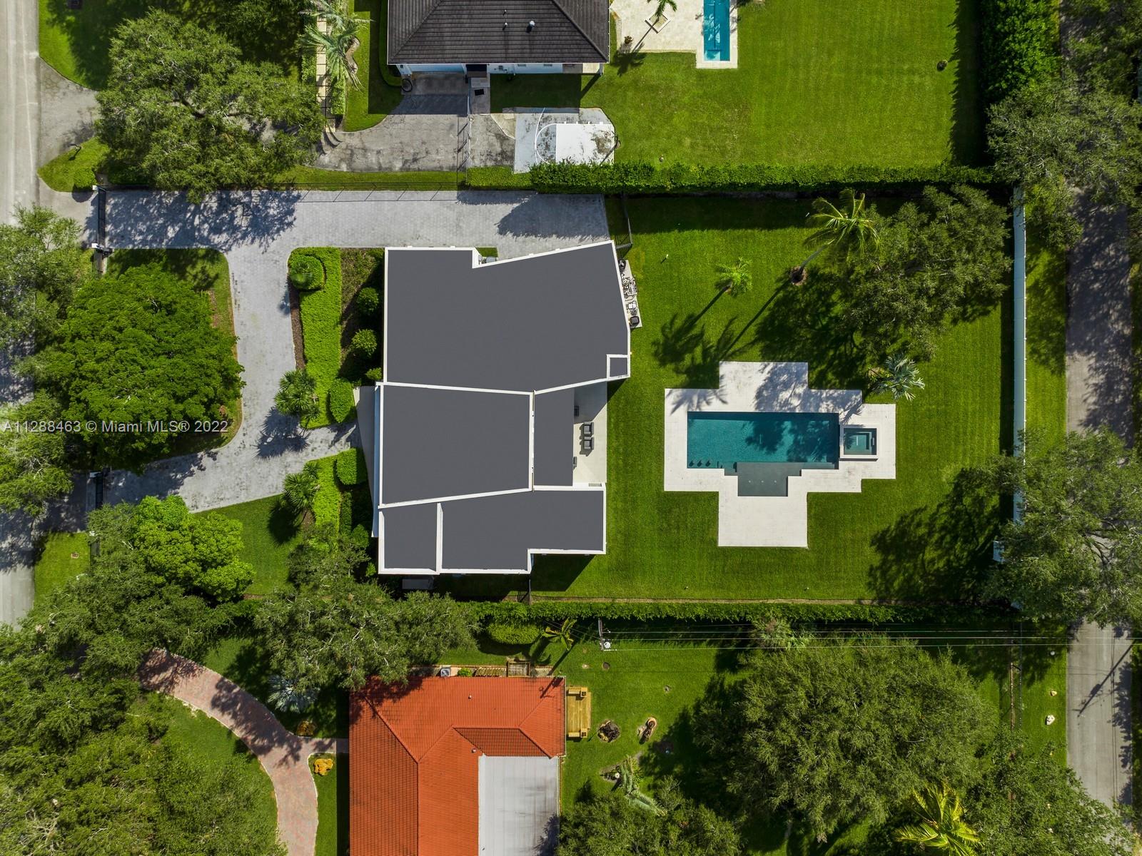 JUNELAND - Residential