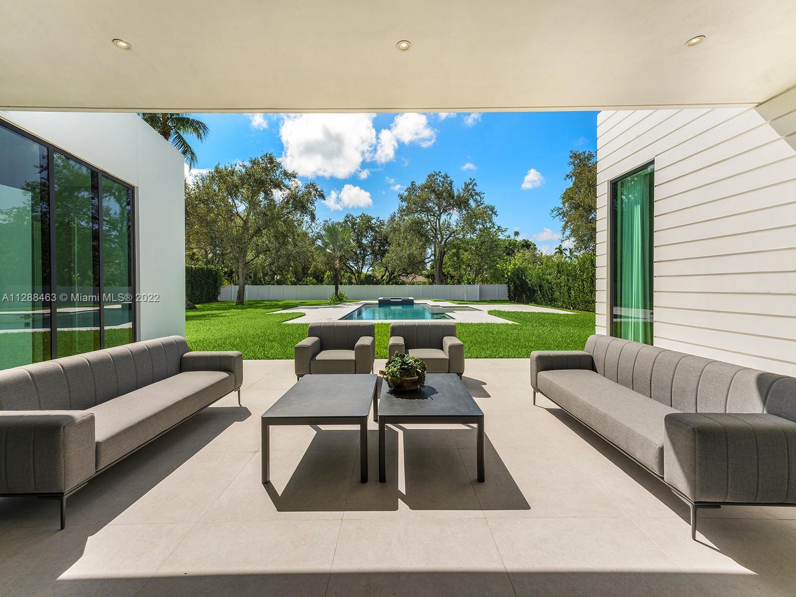 JUNELAND - Residential