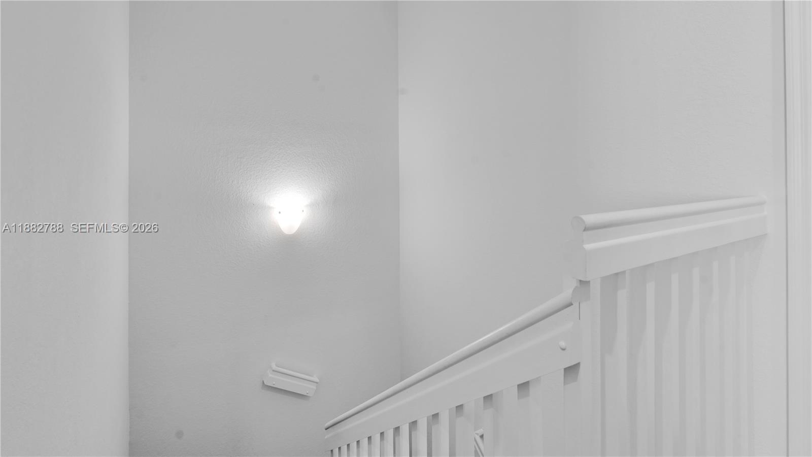 WYNDHAM LAKES PLAZA - Residential